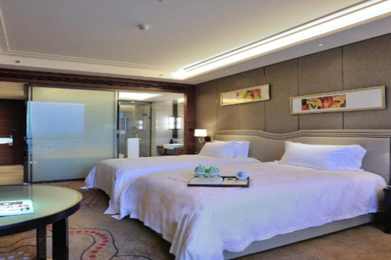 Dongguan Kande International Hotel-During The Canton Fair, Guests Can Enjoy Free Shuttle Buses To The Canton Fair Exhibition Hall Eksteriør billede