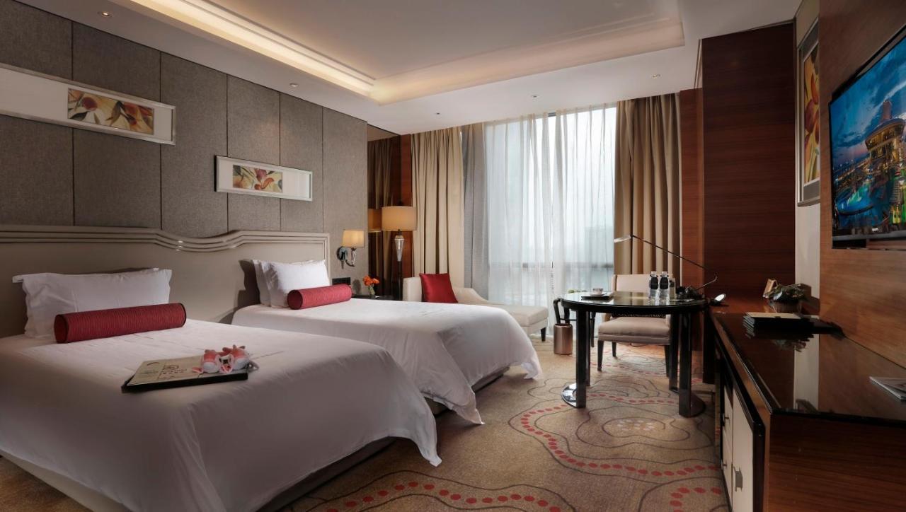 Dongguan Kande International Hotel-During The Canton Fair, Guests Can Enjoy Free Shuttle Buses To The Canton Fair Exhibition Hall Eksteriør billede